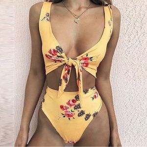 Yellow bikini set